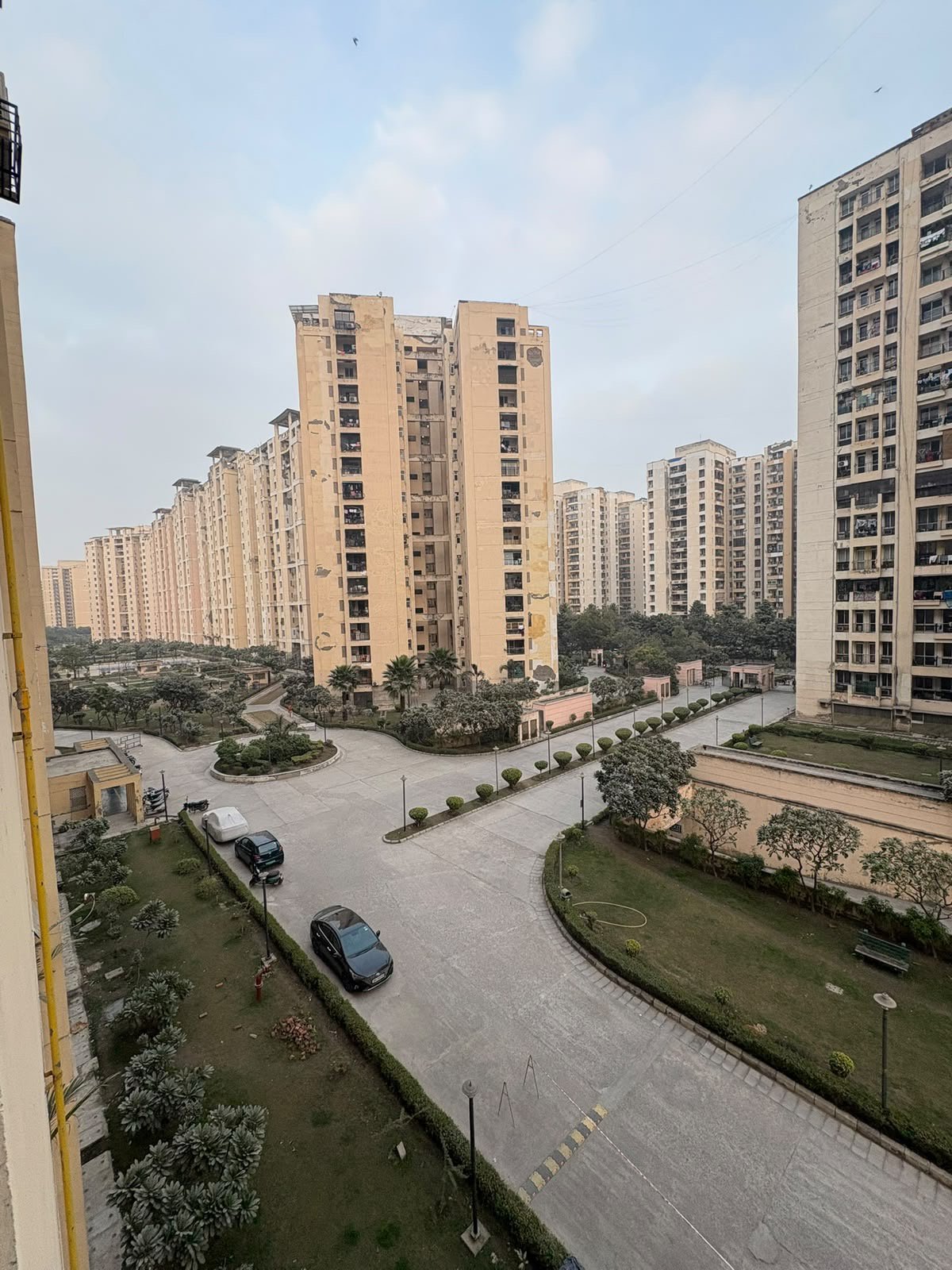 Jaypee Kosmos towers and courtyard from balcony